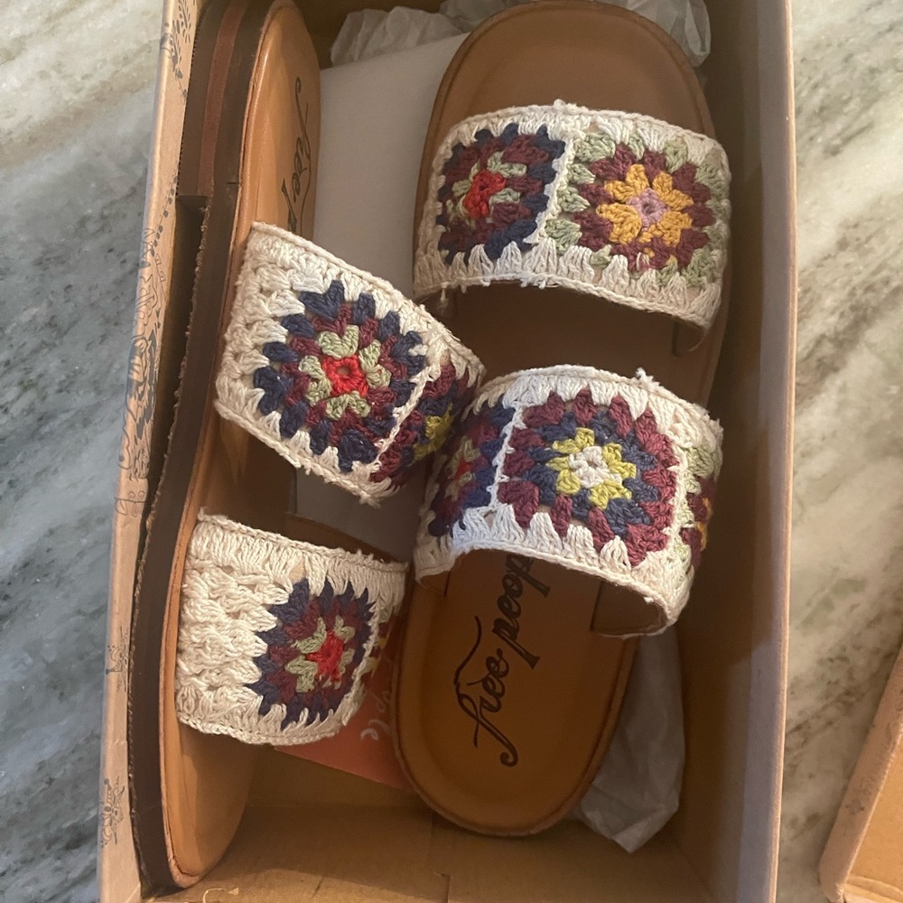 NIB-Free People Juliet Crochet Sandal size 9
